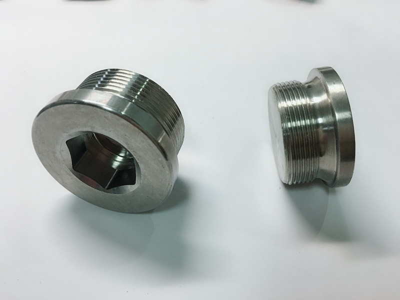 Прилагођени вијак од нехрђајућег челика по наруџби с кључем сс